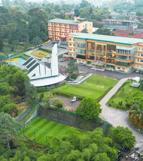 alumni-gedung